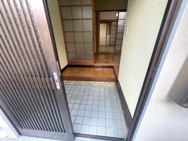 玄関