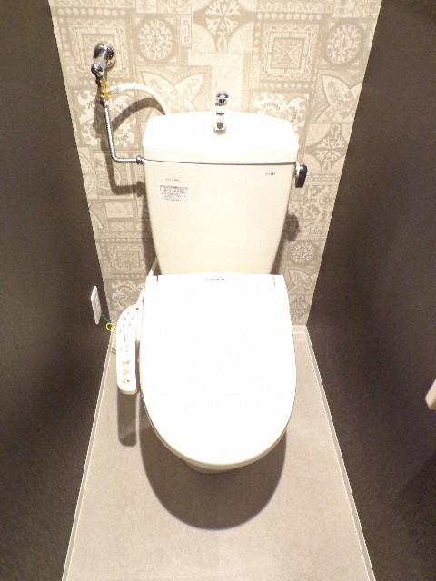 トイレ　ウォシュレット設置済みです！