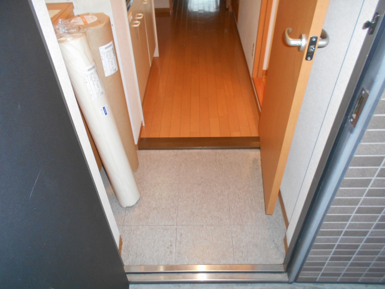 玄関　写真は他のお部屋です。