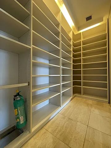 玄関　※別部屋参照