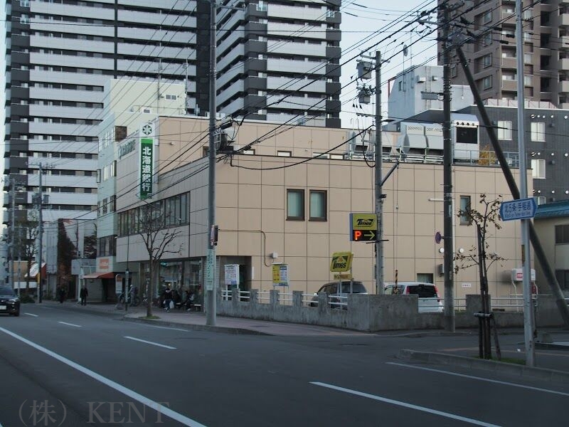 銀行　北海道銀行琴似支店（銀行）まで268m