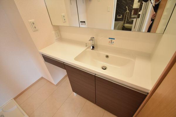 洗面設備　同仕様写真