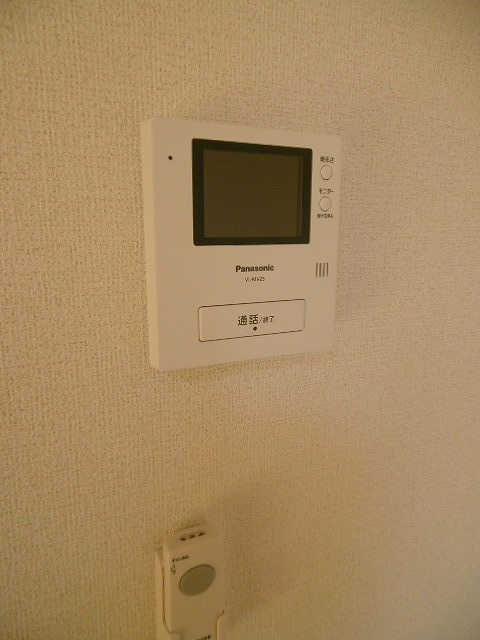 セキュリティ　モニター付きインターホン　訪問者をモニターで確認！