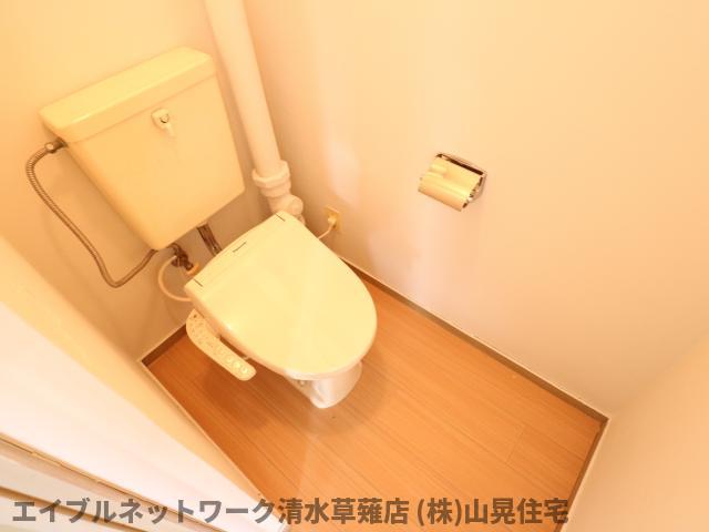 トイレ　温水洗浄便座つきのおトイレ