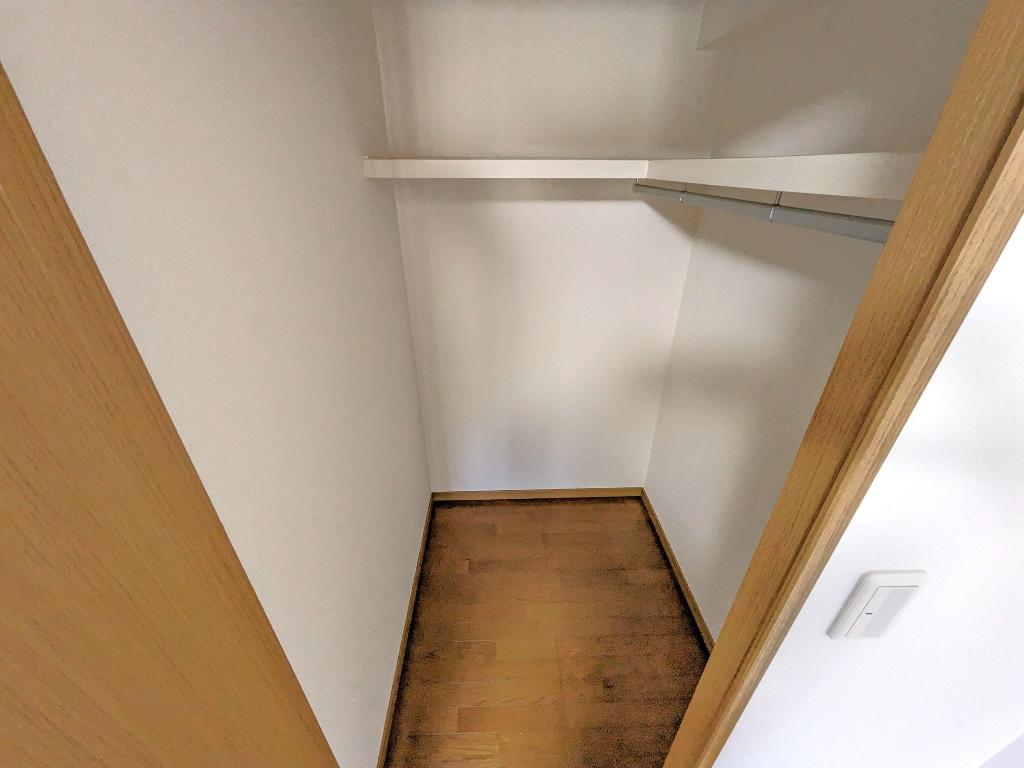 収納　ウォークインクローゼット