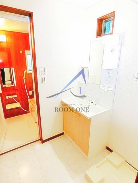 洗面設備　独立洗面台です。