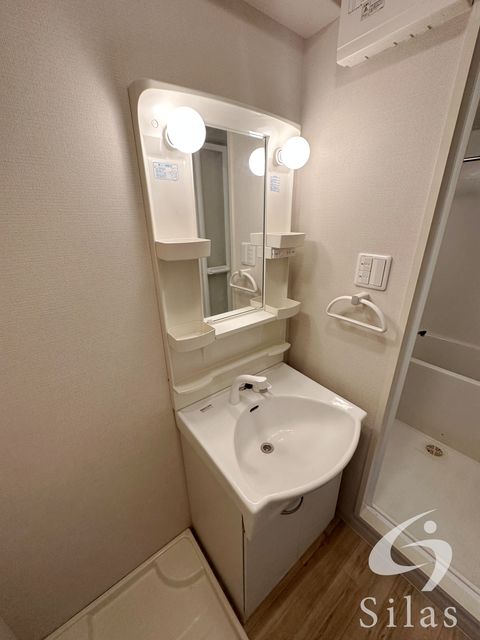 洗面設備　同仕様