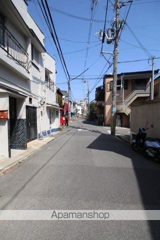 その他　前面道路（その他）まで0m