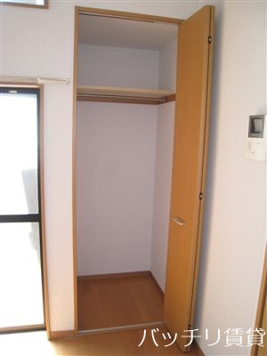 収納　画像は別号室写真の為、現状を優先いたします。