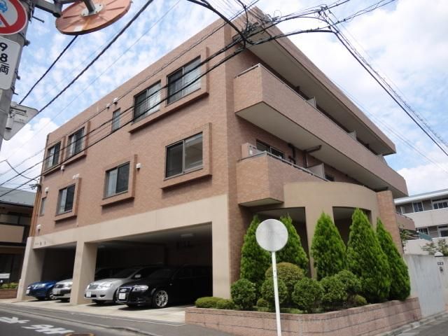 建物外観　★お洒落な外観・日当たり良好です★