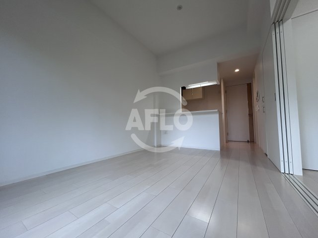 居室・リビング　セレニテ新大阪カルム　リビング