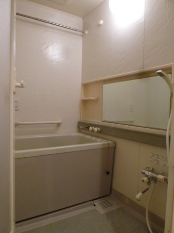 バス・シャワールーム　バス