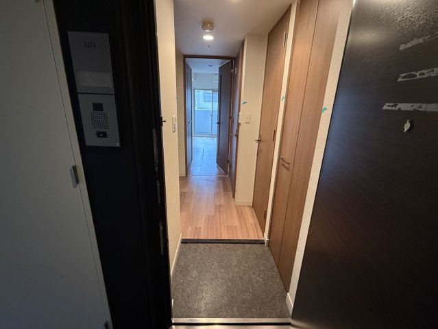 玄関　プレサンス名古屋STATIONエアロ