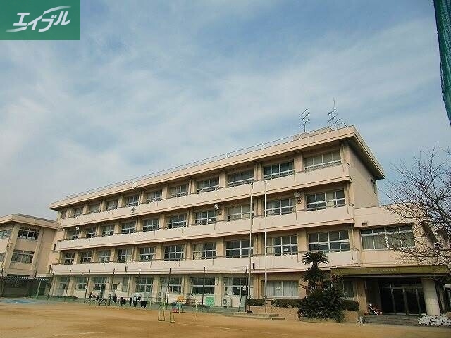 小学校　岡山市立妹尾小学校（小学校）まで1061m