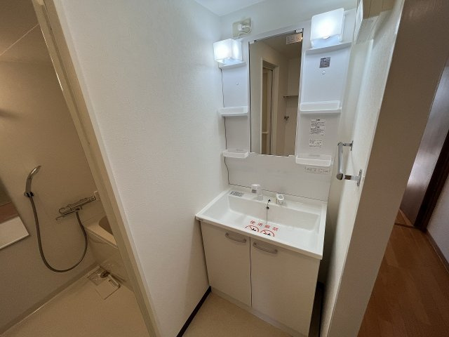 洗面設備　独立洗面化粧台です！