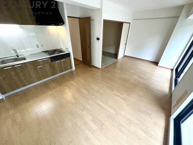 居室・リビング　日当たり良好の12帖LDK!