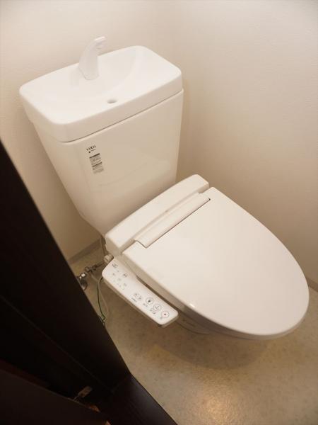 トイレ　トイレ