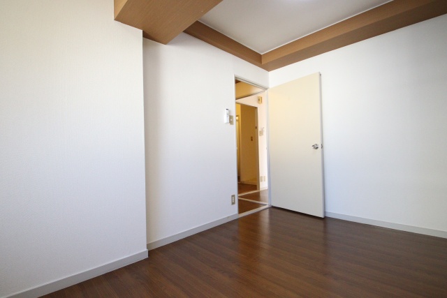 居室・リビング　※別号室の参考写真、現況優先です※