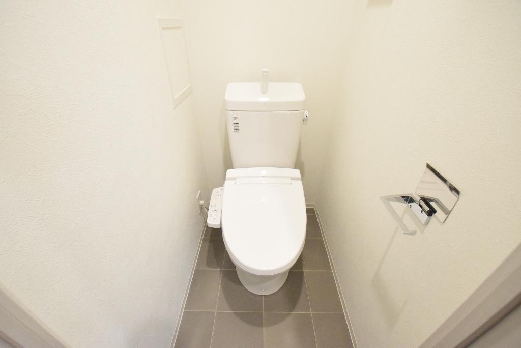 トイレ　シャワー付トイレ