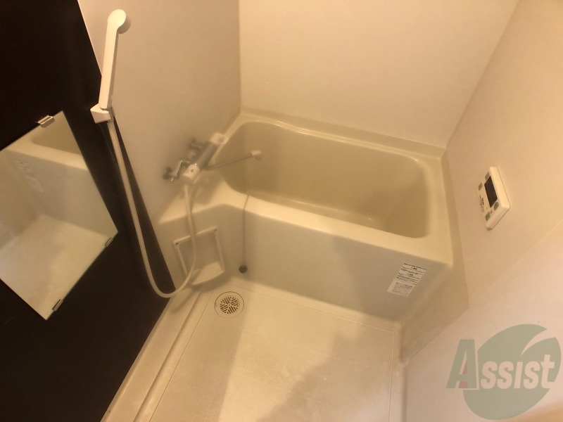 バス・シャワールーム　疲れを癒すには湯船でゆっくりするのが良いですよ。