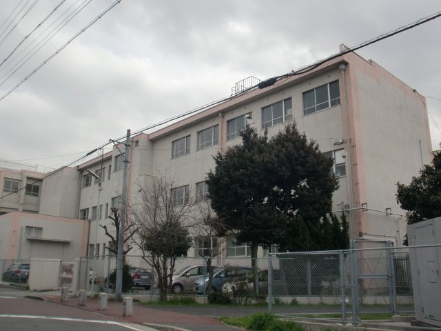 その他　名古屋市立大手小学校（その他）まで913m