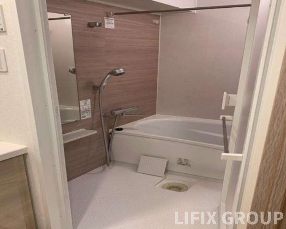 バス・シャワールーム　風呂