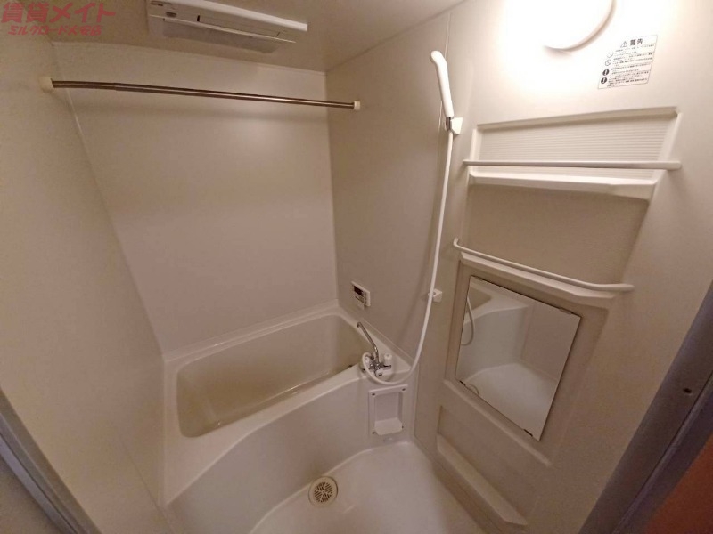 バス・シャワールーム　同型別部屋写真