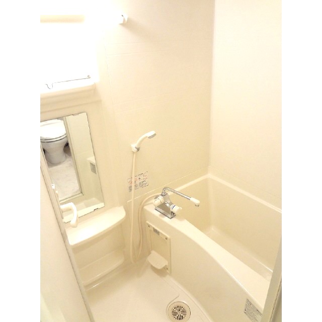 バス・シャワールーム　※反転タイプです。