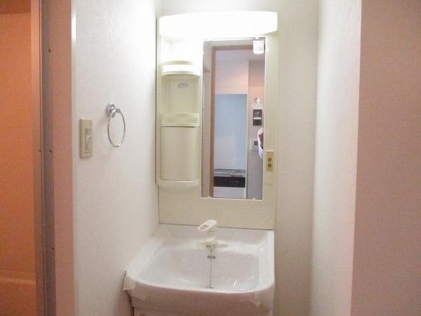 洗面設備　独立洗面台！