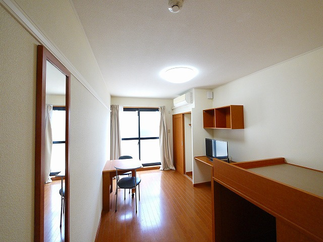 居室・リビング　使いやすい居間です