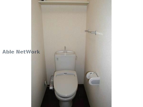 トイレ　温水洗浄便座