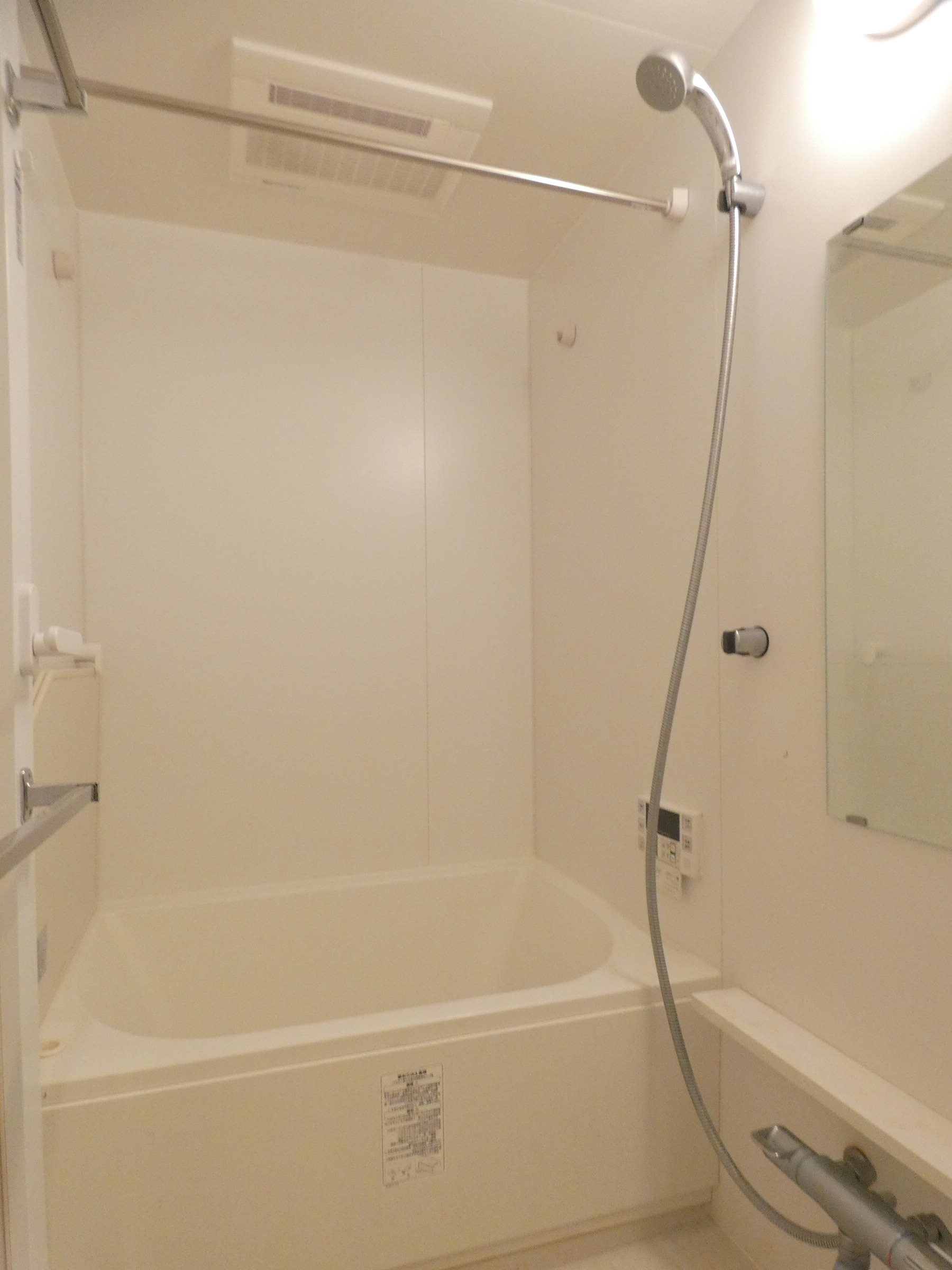 バス・シャワールーム　バス