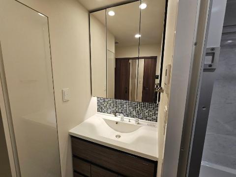 洗面設備　洗髪洗面化粧台