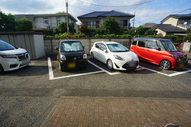 駐車場　敷地外ですが近隣に駐車場あります！空き確認してください。