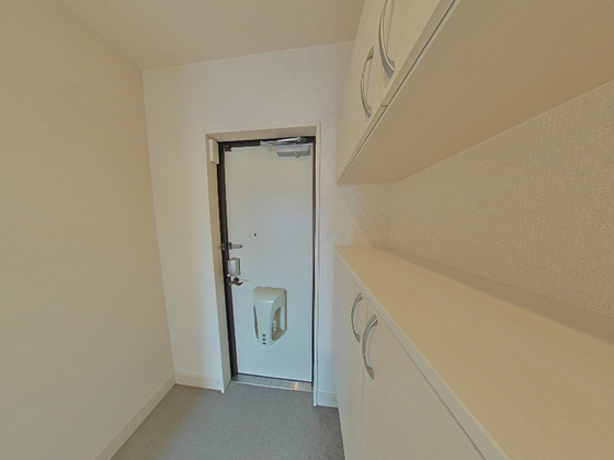 玄関　※別部屋の写真です