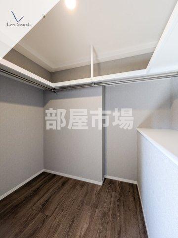 収納　ウォークインクローゼット