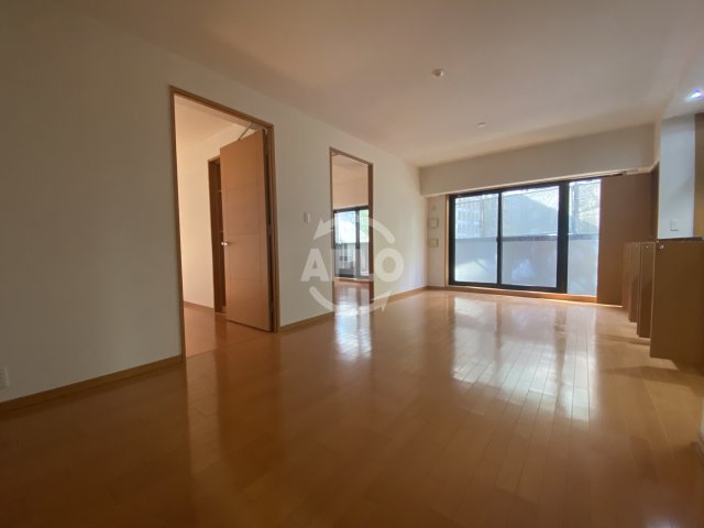 居室・リビング　リーガル江戸堀ウエストパーク　リビング