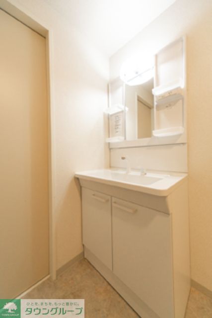 洗面設備　※写真は同タイプ住戸です。