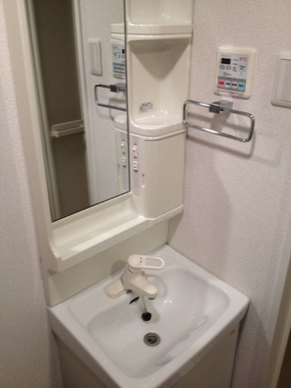 洗面設備　ラ・エテルノ赤羽台603　北区赤羽台3