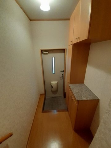 玄関　シューズボックス付きの玄関です★