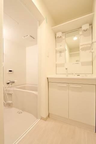 洗面設備　朝のお支度はこちらで