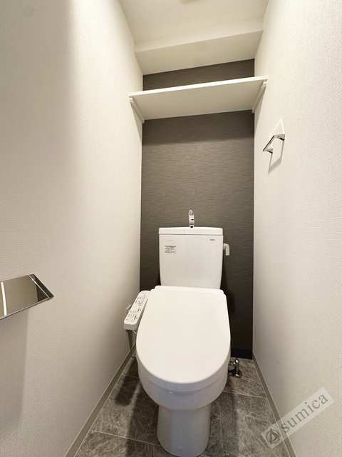 トイレ　温水洗浄便座