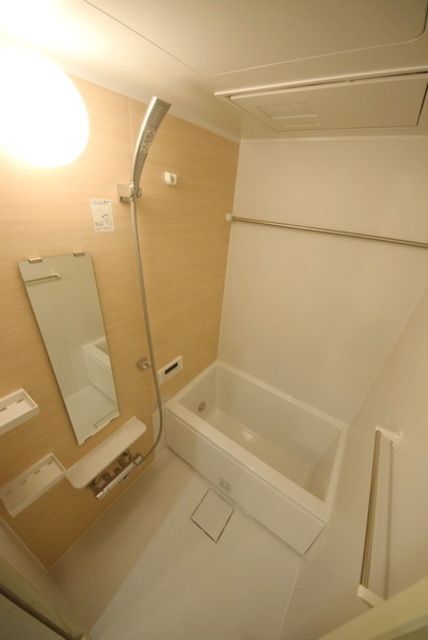 バス・シャワールーム　★人気のバストイレ別のお部屋です★