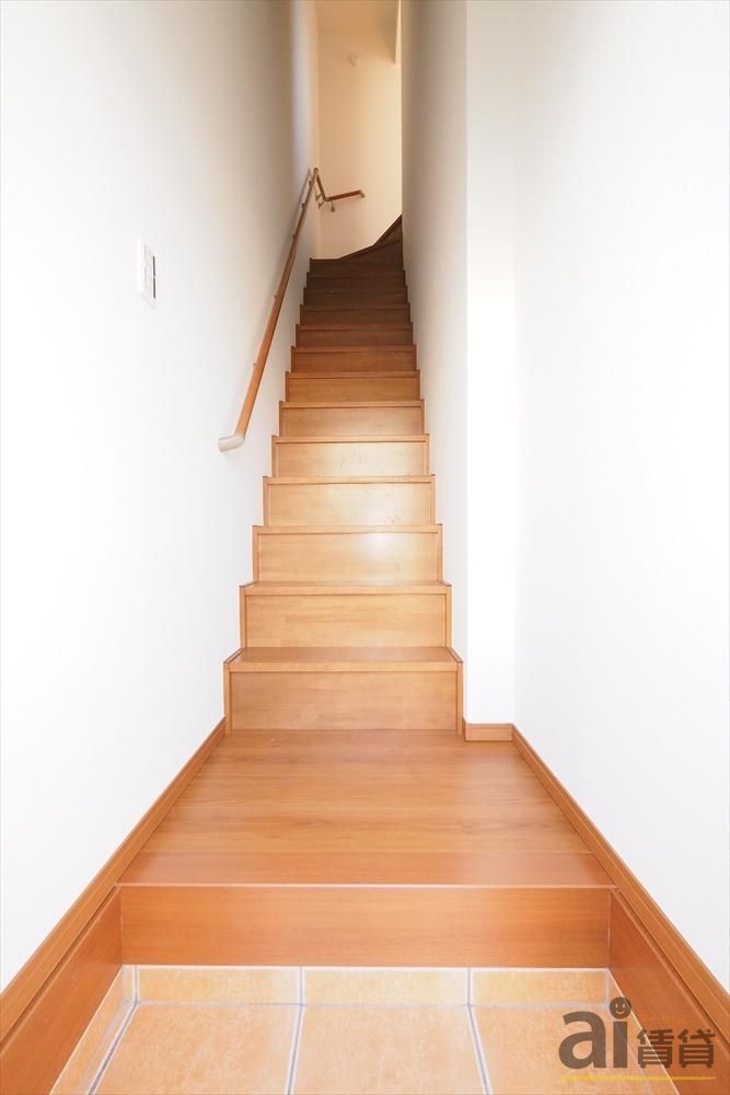 玄関　※別号室写真です。