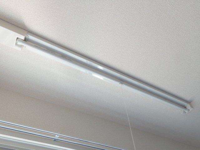 その他設備　室内物干し