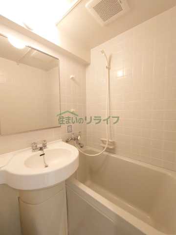 バス・シャワールーム　※別部屋参考写真