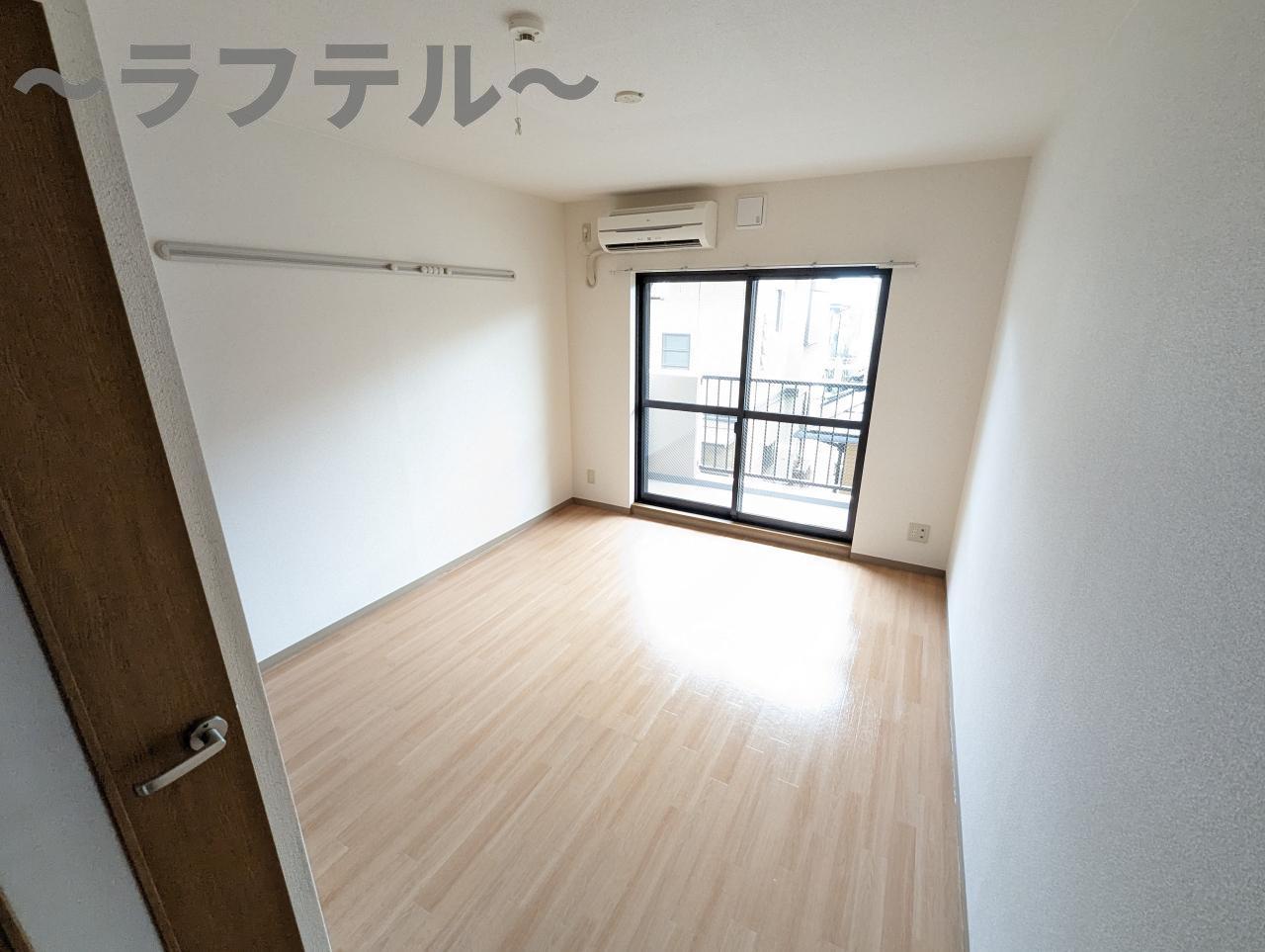 居室・リビング　別号室イメージ写真