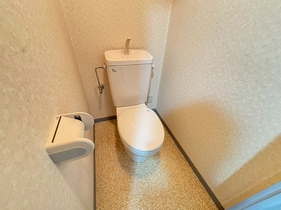 トイレ　※別部屋の写真です