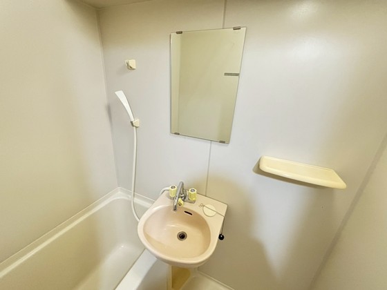 洗面設備　※別部屋の写真です