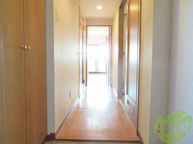 玄関　玄関から見た景色はこちらです。イメージできますか。